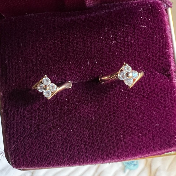 14k earrings - Picture 9 of 10